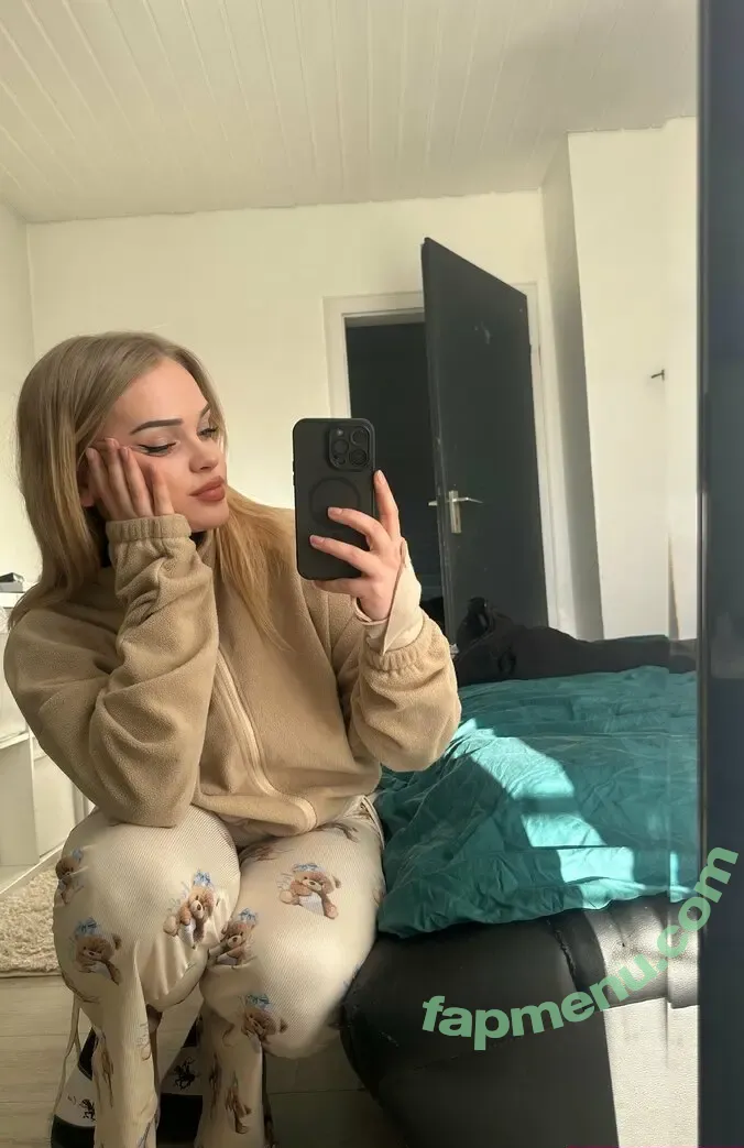emmavips nude photo #0010 (emma.aponte11)