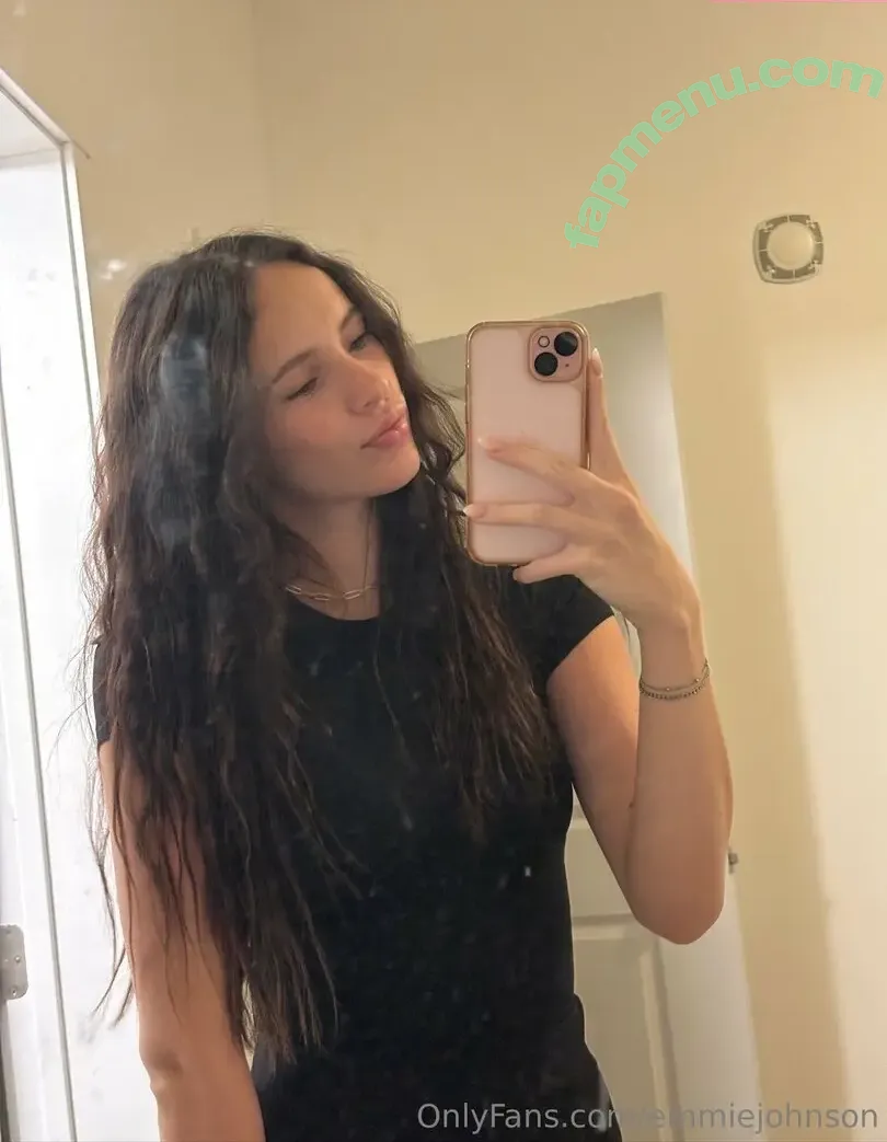 emmiejohnson nude photo #0110 (emmie_johnston)