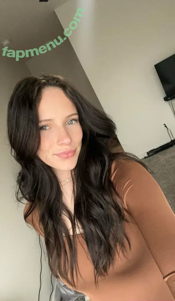 emmiejohnson nude photo #0129 (emmie_johnston)