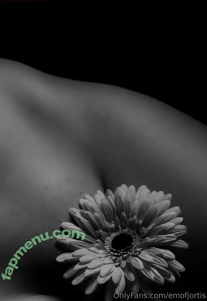Emofjortis nude photo #0048 (Emofjortis)