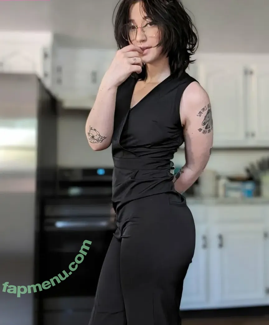 emoreptar nude photo #0009 (emoreptar98)