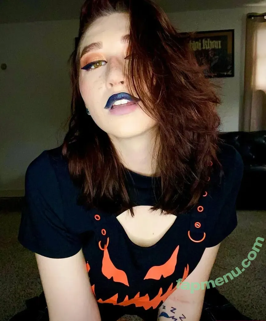 emoreptar nude photo #0028 (emoreptar98)