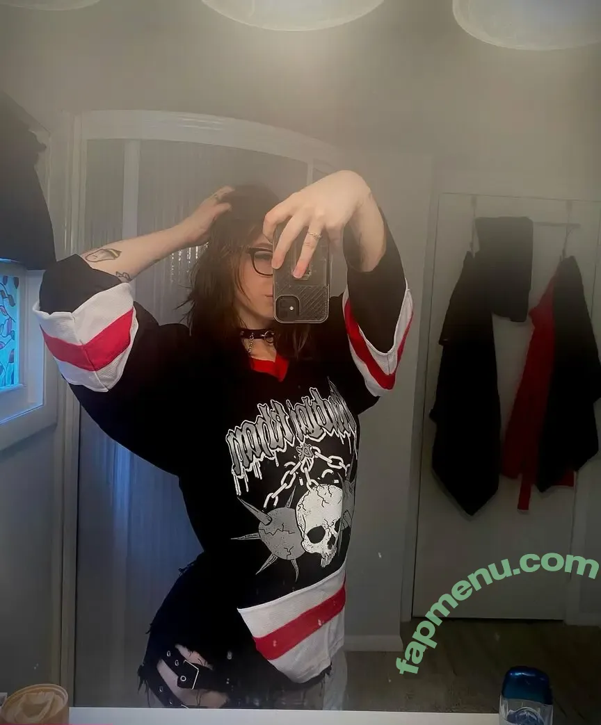 emoreptar nude photo #0031 (emoreptar98)