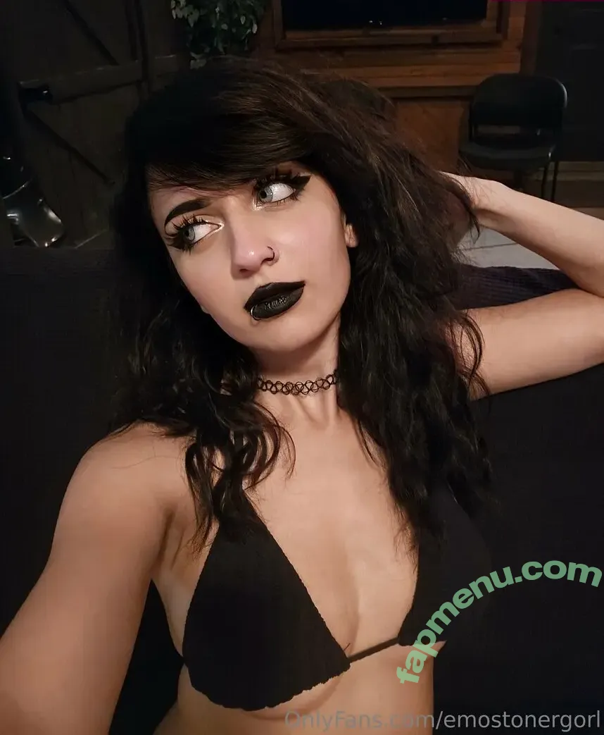 Emostonergorl nude photo #0913 (Obvious_Confusion699 / emo.stoner.gorl / smolstarcaster)