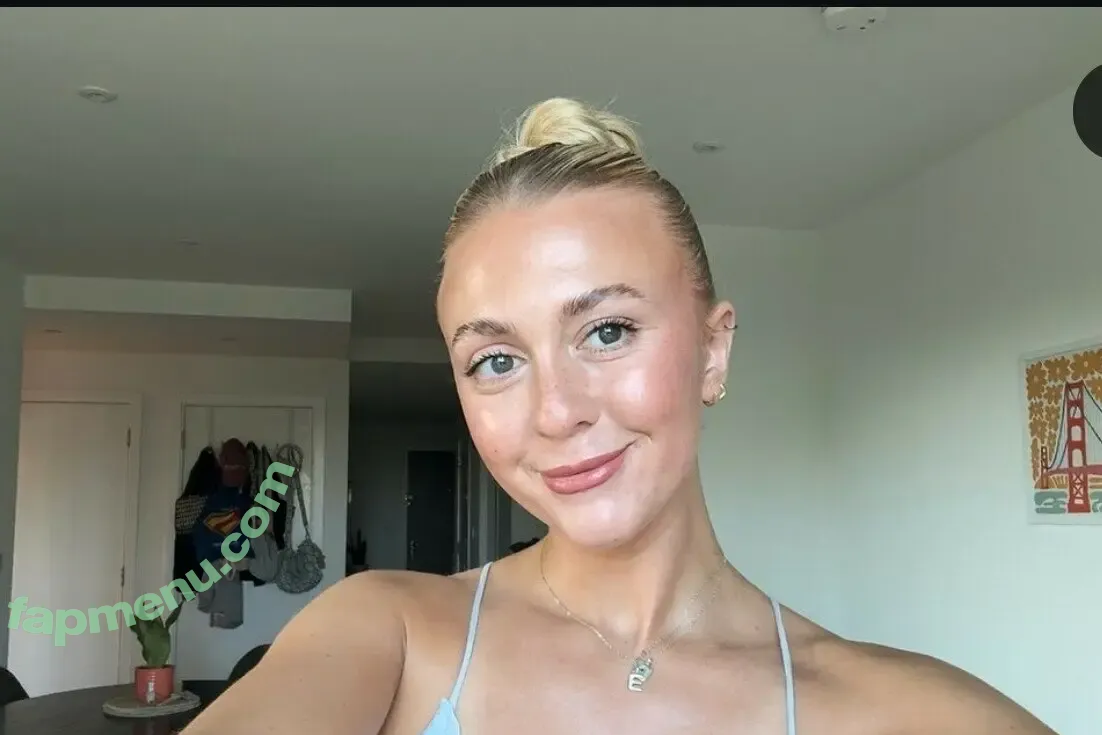 emwallbank nude photo #0008 (miwallbank)