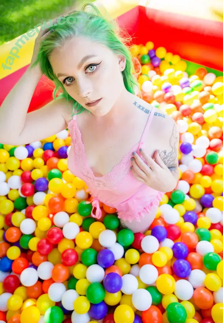 enigmasuicide nude photo #0035 (justanenigma_)