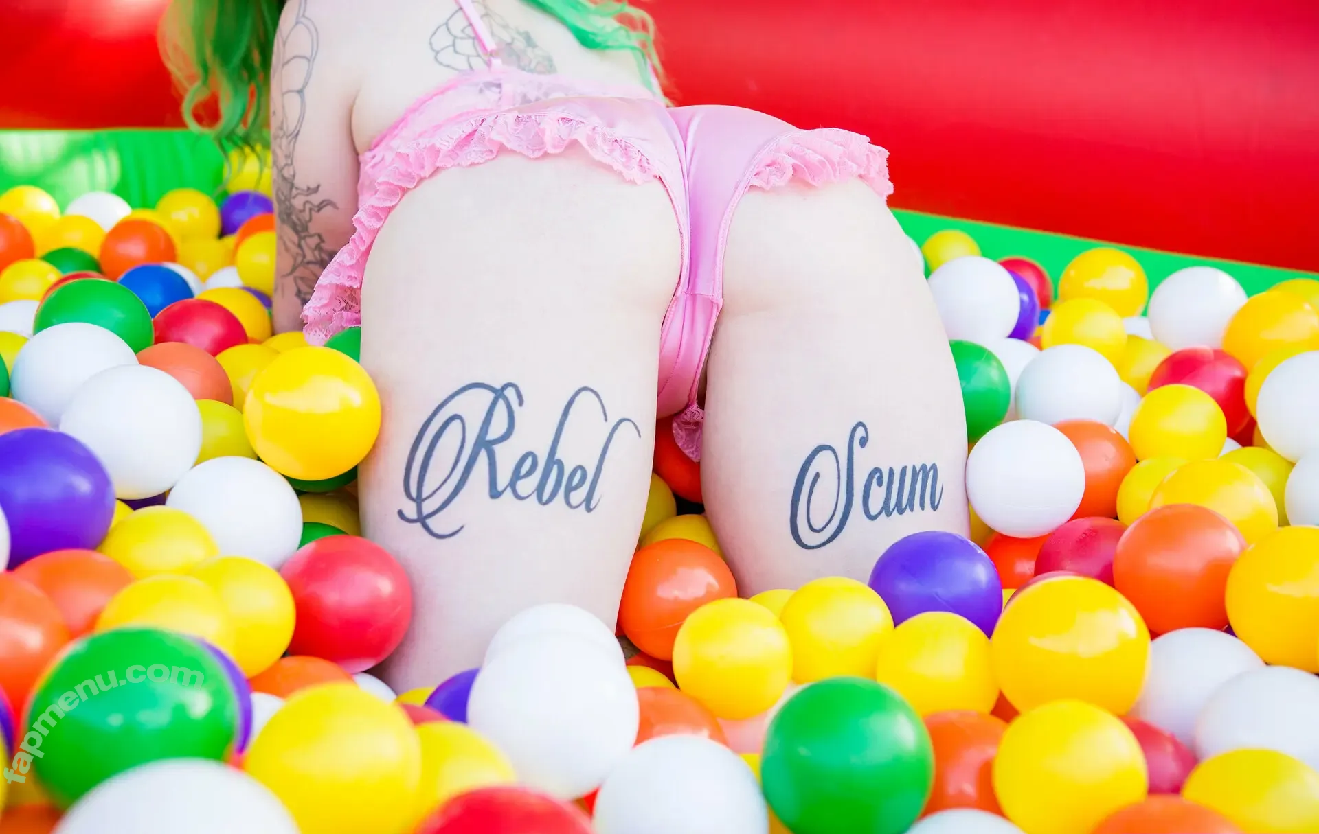 enigmasuicide nude photo #0043 (justanenigma_)