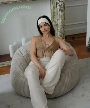  nude photo #0007