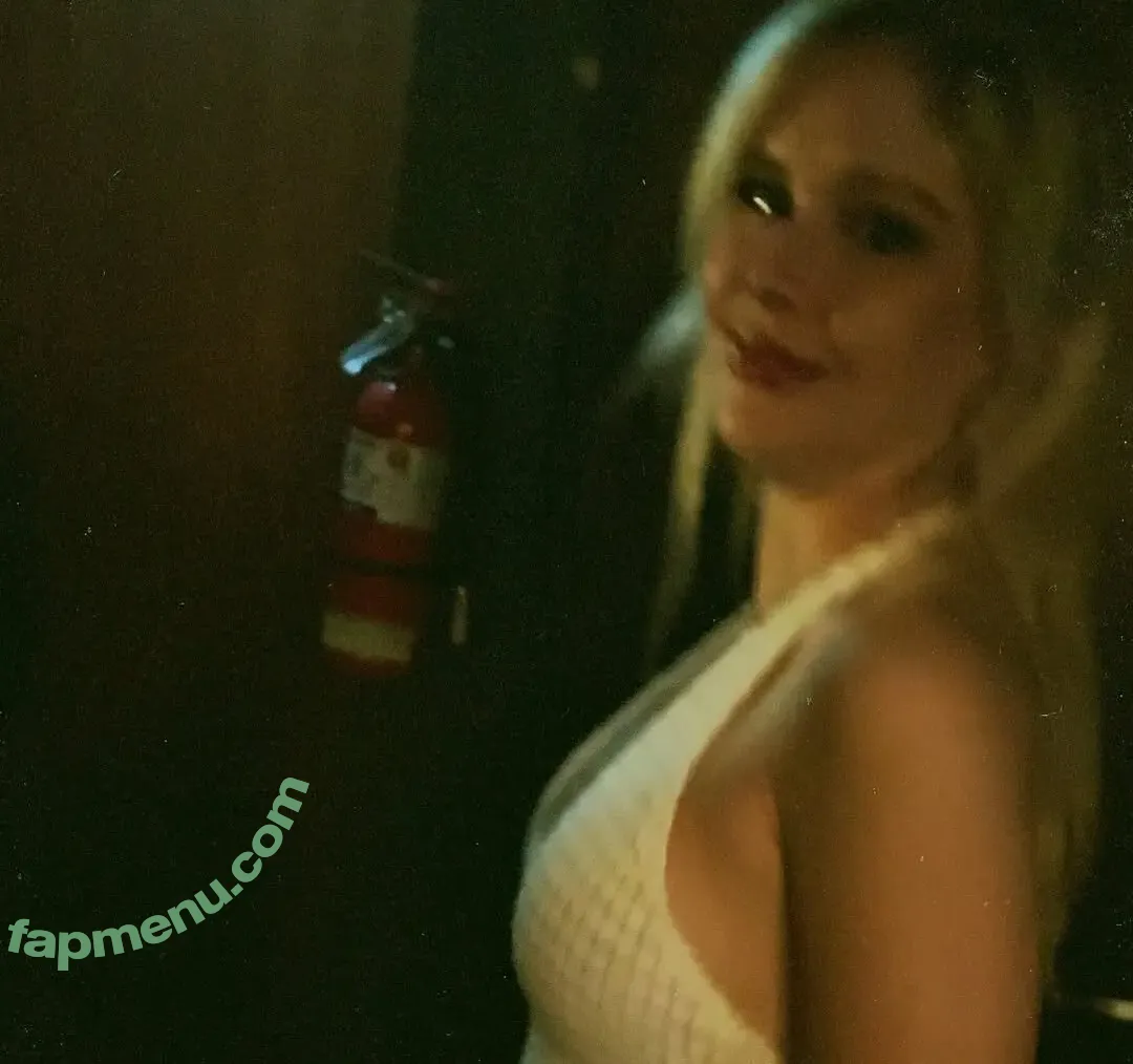 Erin Moriarty nude photo #0969 (erinelairmoriarty)
