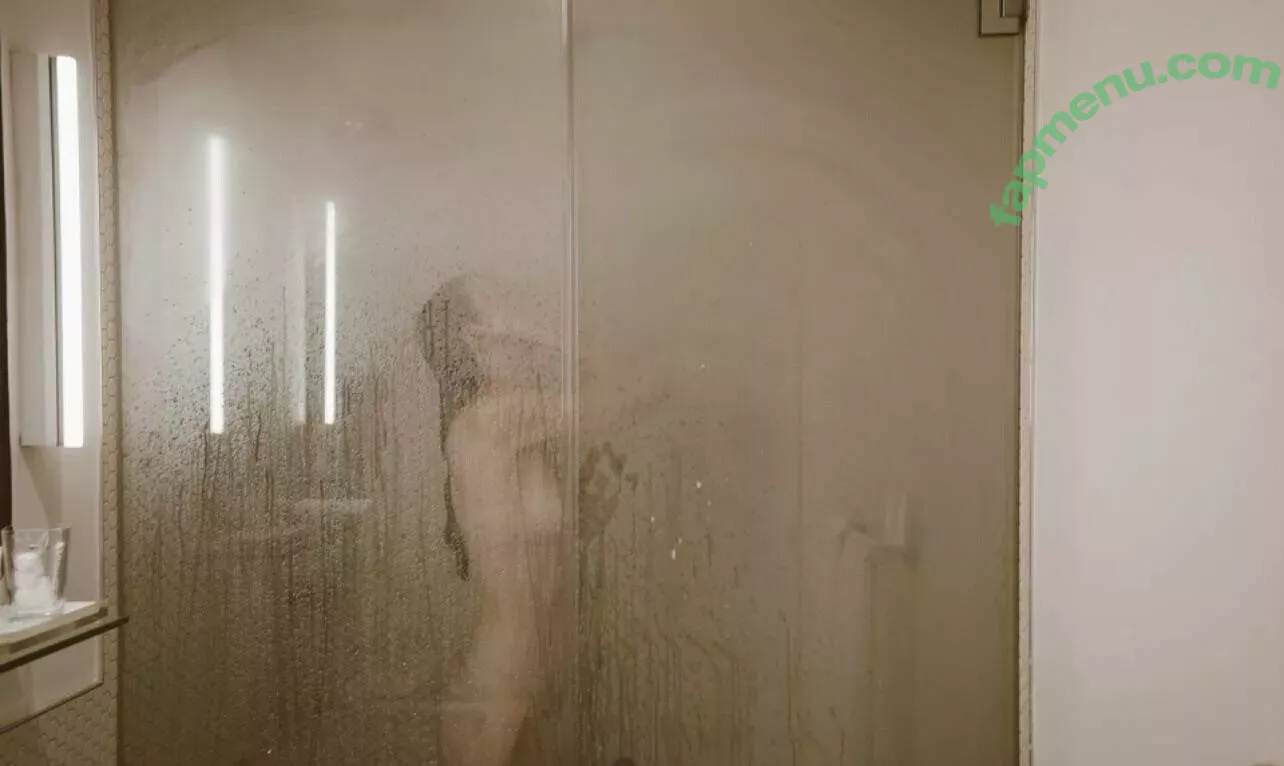 eringilfoy nude photo #0004 (eringilfoy)