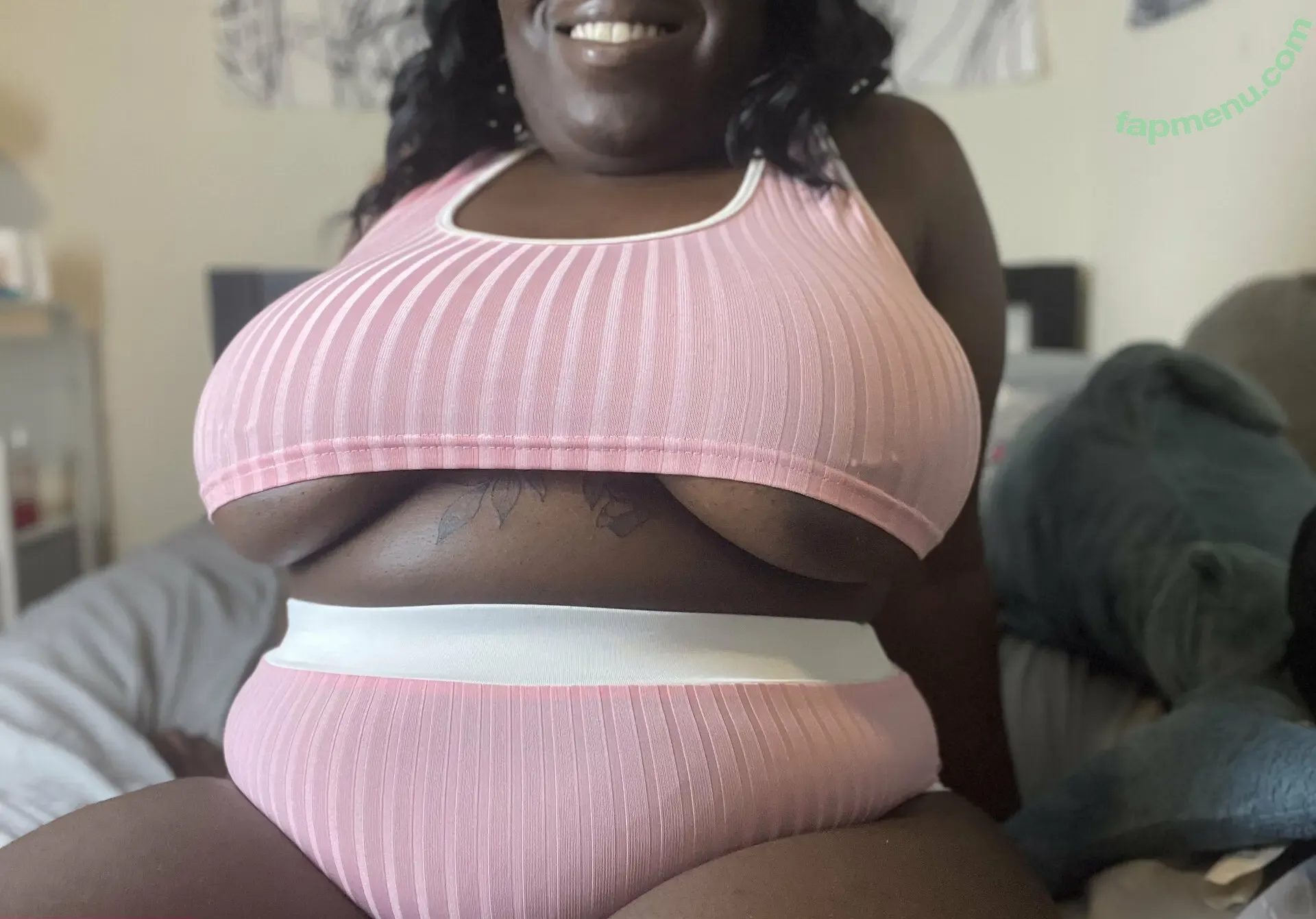 eristhestrifequeen nude photo #0022 (eristhestrifequeen)