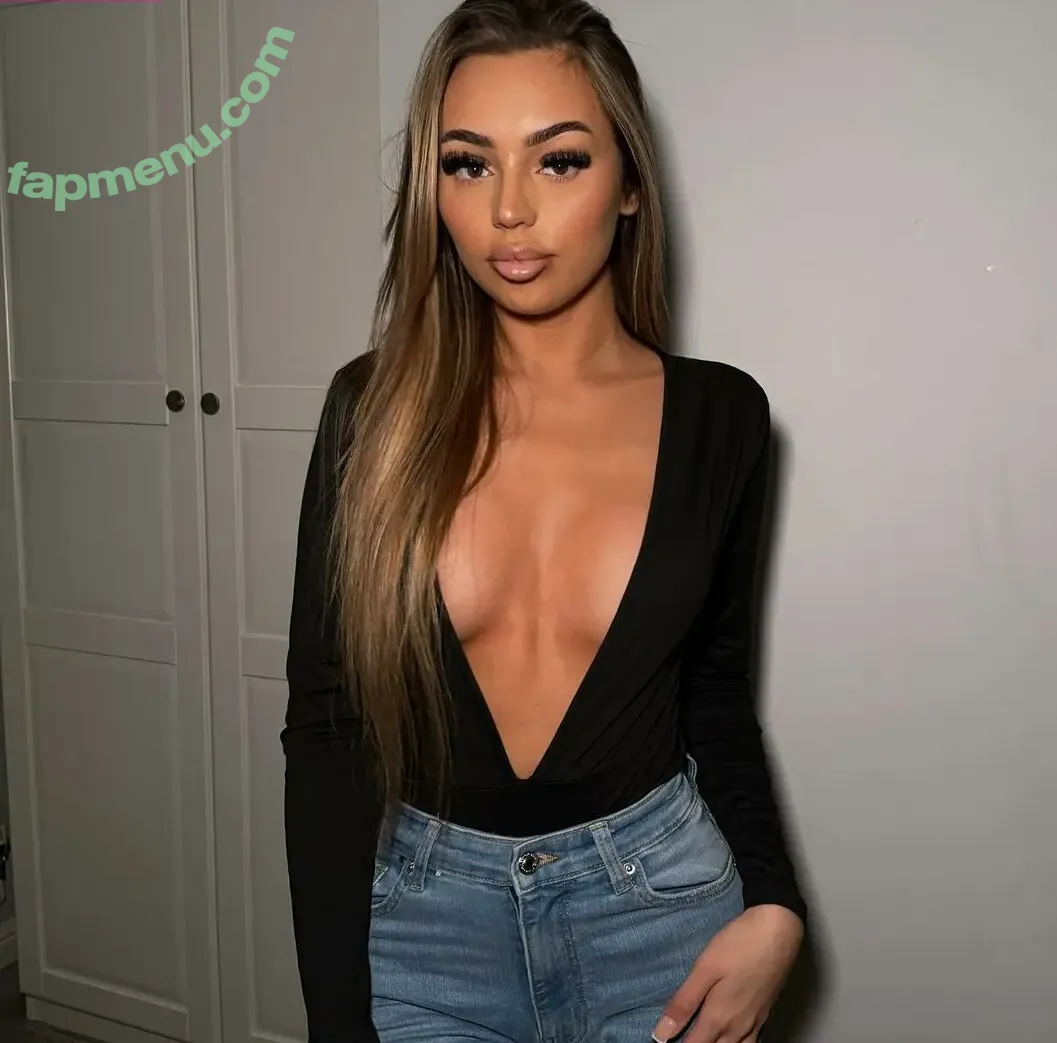 Erryn Ferriby nude photo #0004 (Amaralee01 / errynferriby)