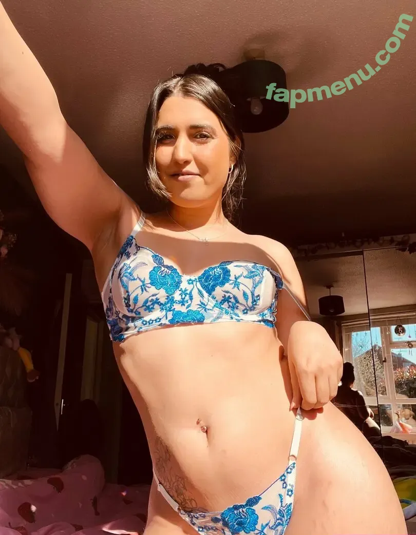 esme-rose nude photo #0006 (esme-rose)