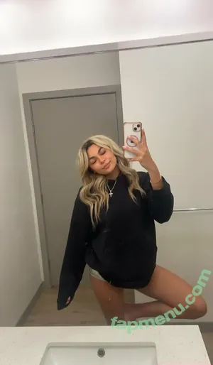  nude photo #0009