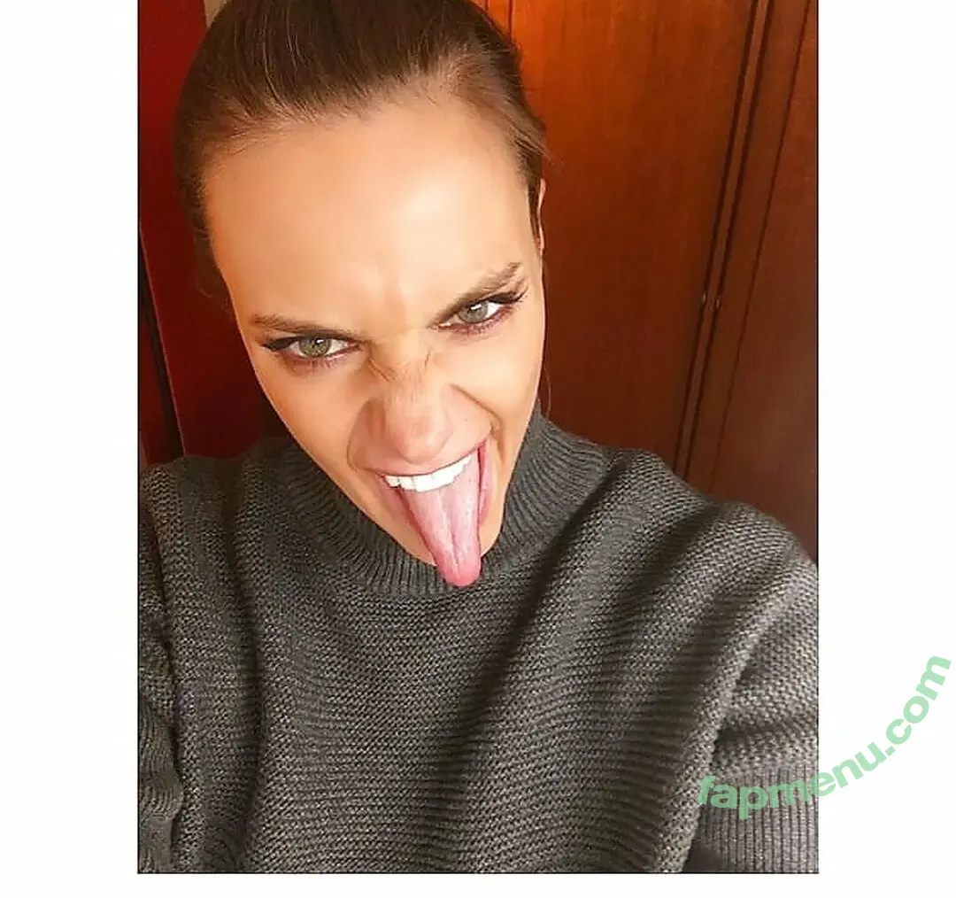 esthersedlaczek nude photo #0013 (esthersedlaczek)
