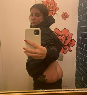 estimadavecina / Camila Gutierrez / camilagutierrezberner_ nude photo #0012