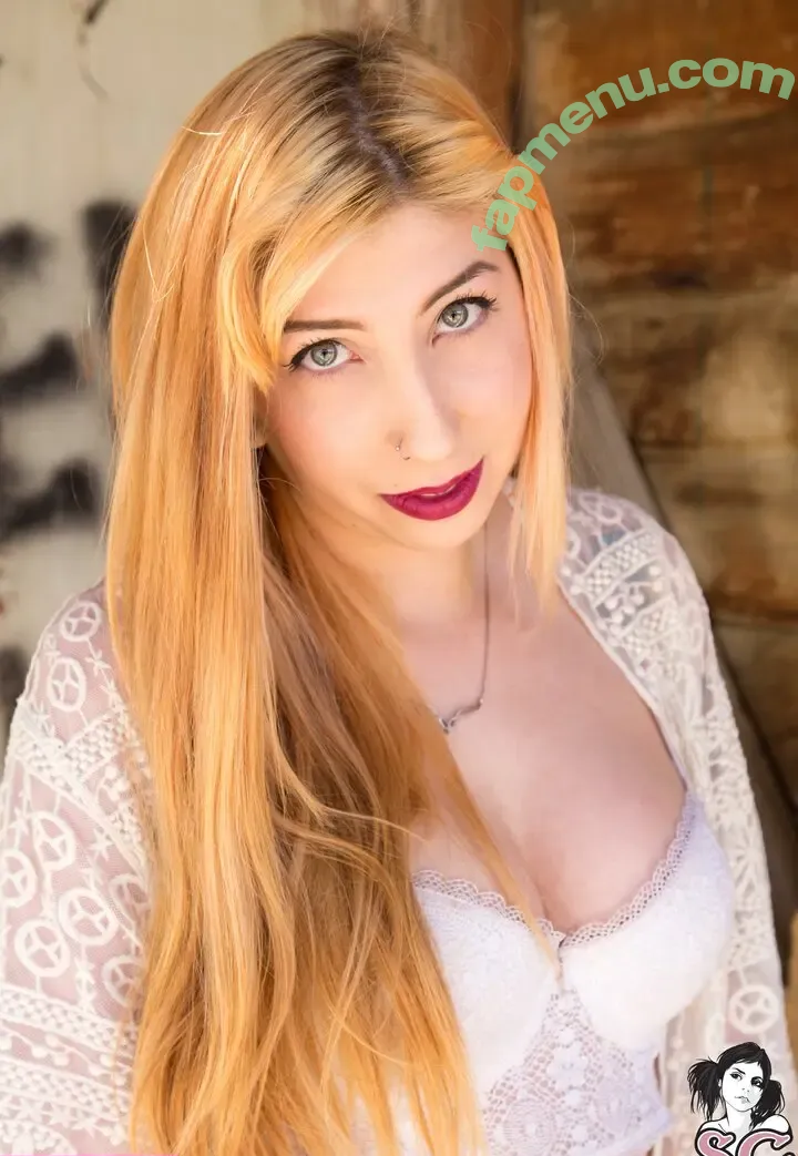 Estrellla nude photo #0001 (estrellamadia)