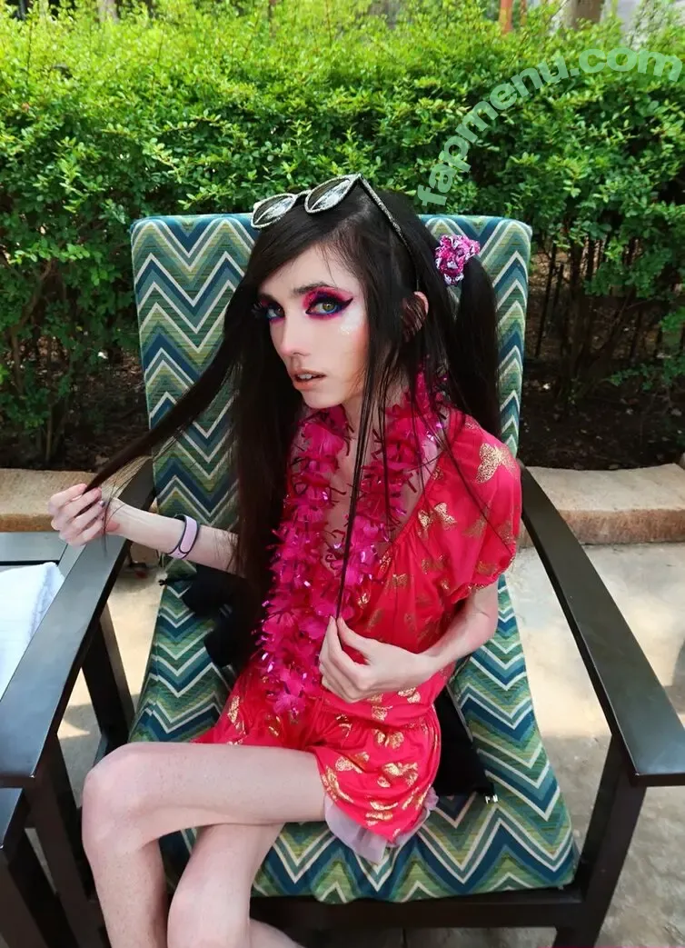 Eugenia Cooney nude photo #0106 (eugenia_cooney / eugeniacooney)