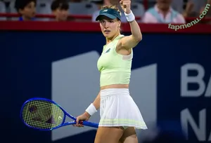 Eugenie Bouchard / Genie / geniebouchard nude photo #0665