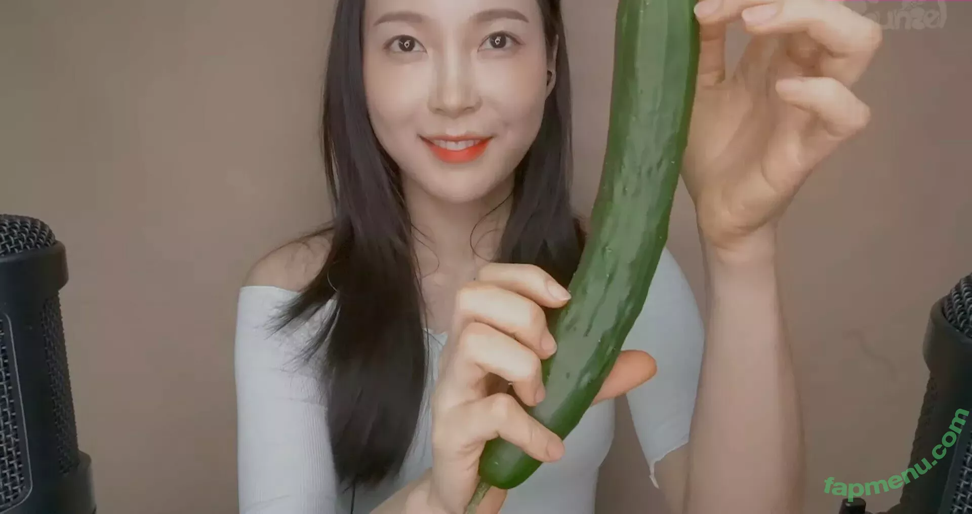 Eunzel ASMR nude photo #0004 (eunbar / eunzel)