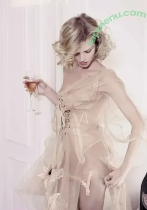 Eva Herzigova / evaherzigova nude photo #0045