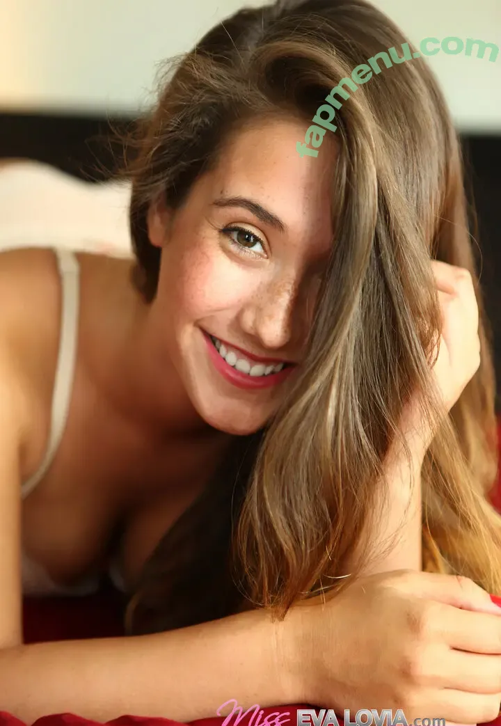 Eva Lovia nude photo #1531 (Fallinlovia / evalovia)