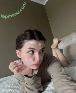  nude photo #0001
