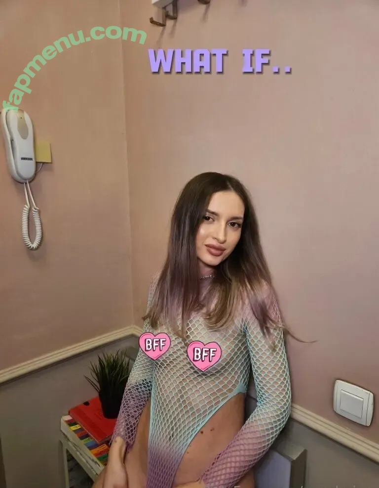 evachains nude photo #0004 (evachen212)