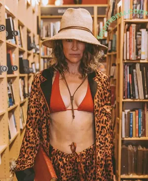 Evangeline Lilly / evangelinelillyofficial / lilyevangeline nude photo #0531