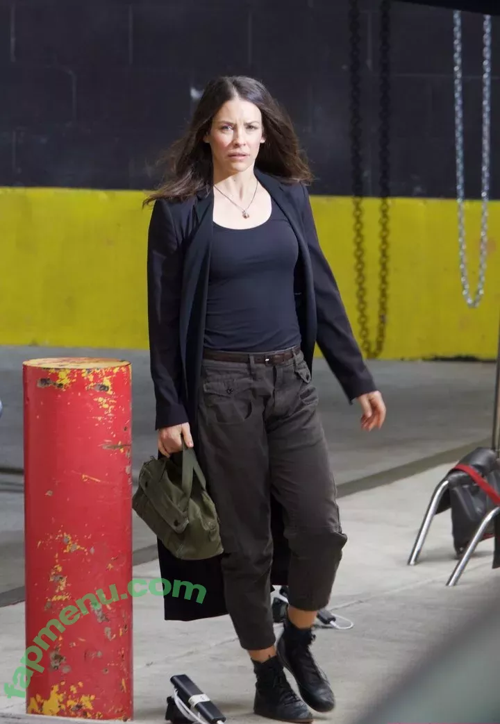 Evangeline Lilly nude photo #0235 (evangelinelillyofficial / lilyevangeline)