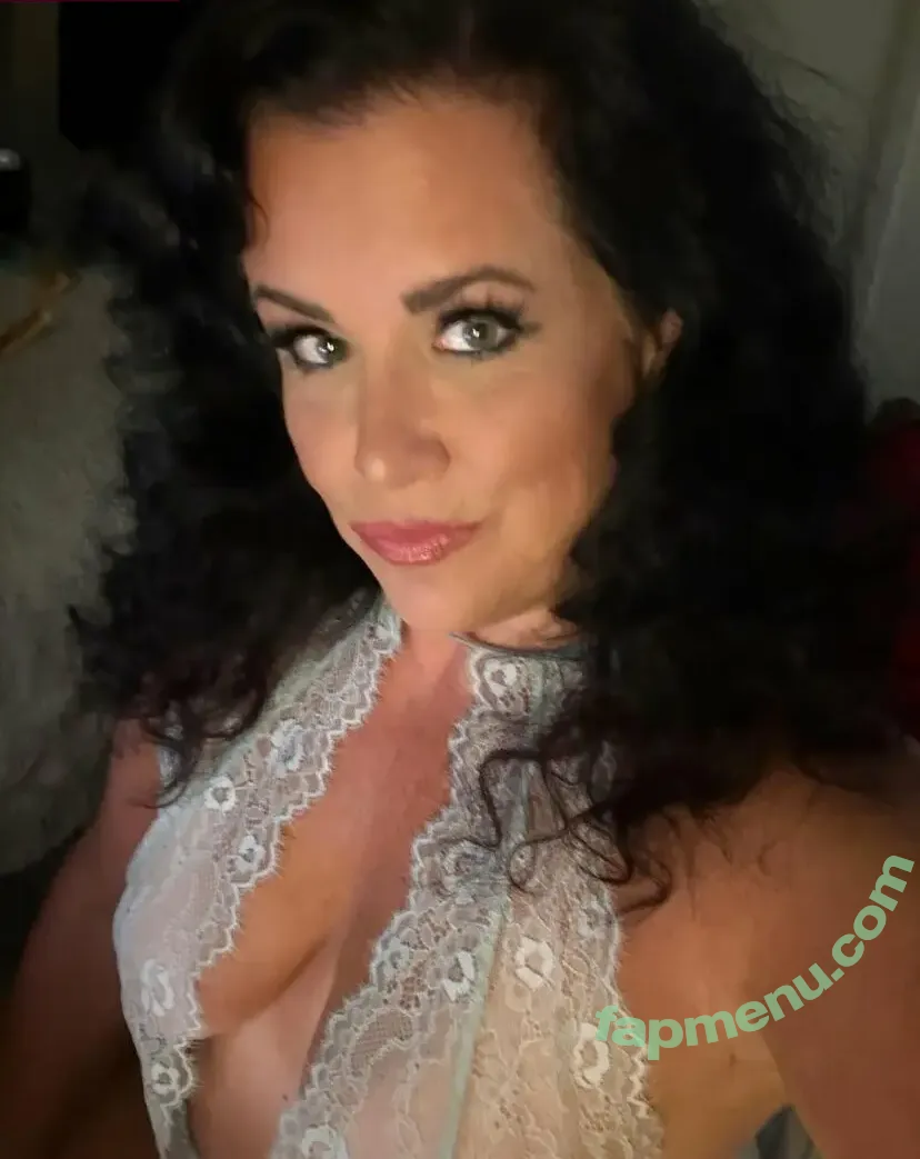 Evangeline nude photo #0006 (evparrish / evparrishofficial)