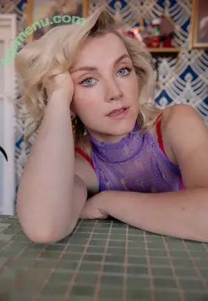 Evanna Lynch / evannalynch nude photo #0020