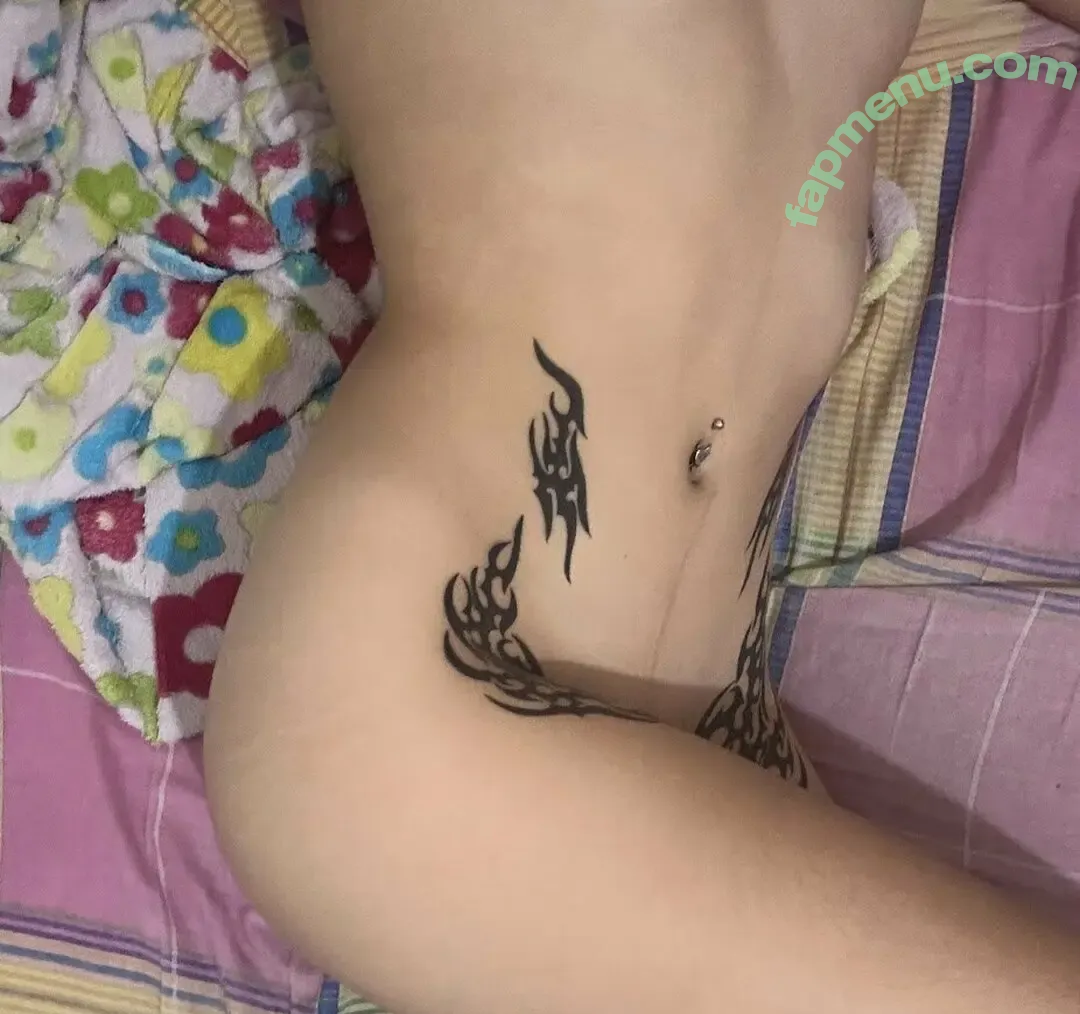 evee_nya nude photo #0060 (evee_nya)