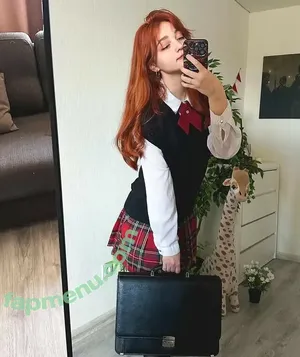 eveliinushkaa / Evelina Sairanova / evelinushka nude photo #0005