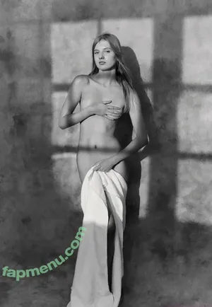 Evelina / Eva kanarska / eva_kannn / evelinakiss nude photo #0014