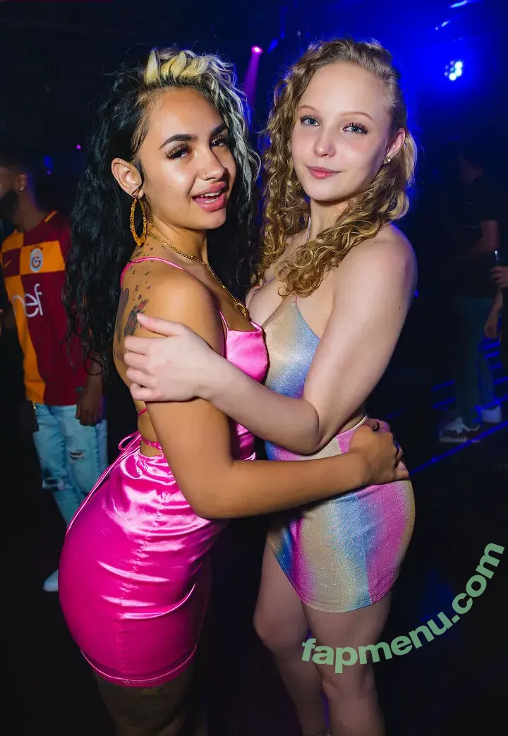 Evie Erikson + Ellie Erikson nude photo #0136 (evie.erikson / evieerikson)