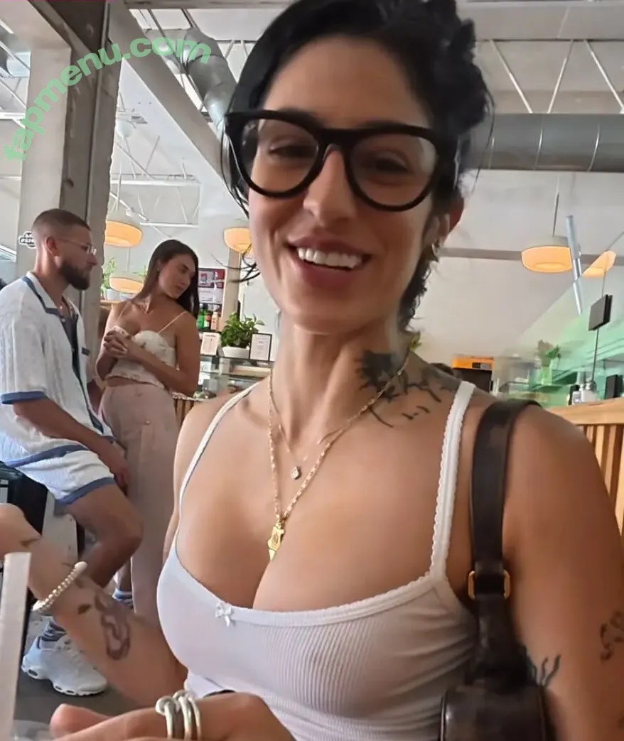 Excitedbambi nude photo #0001 (Bambiixxx6 / Shotbyexcitedsarah)