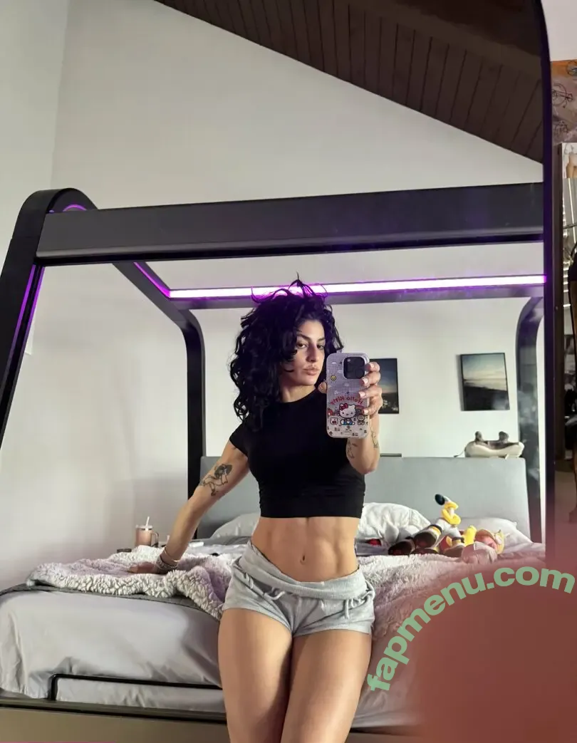 Excitedbambi nude photo #0008 (Bambiixxx6 / Shotbyexcitedsarah)