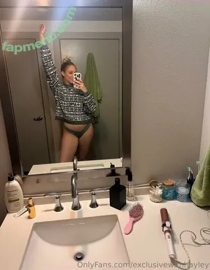  nude photo #0003