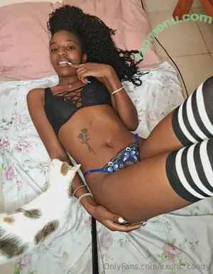  nude photo #0004