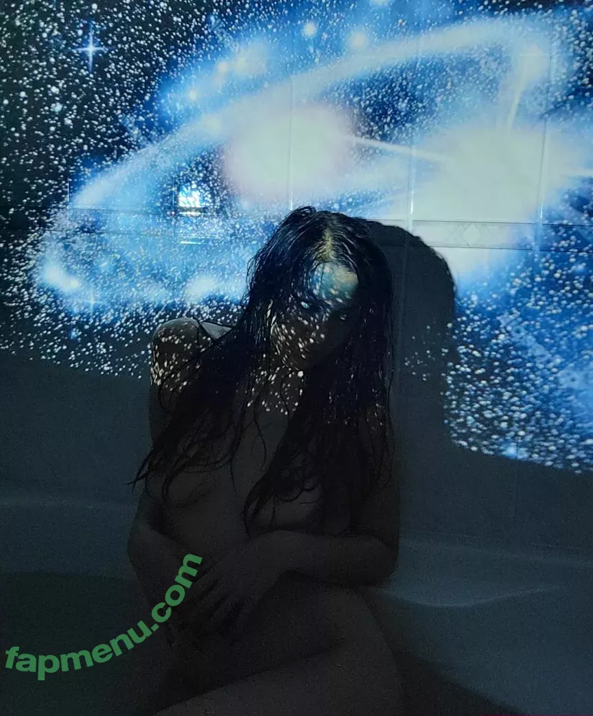 Exoticwildflower nude photo #0021 (exoticwildflow / marazza_)
