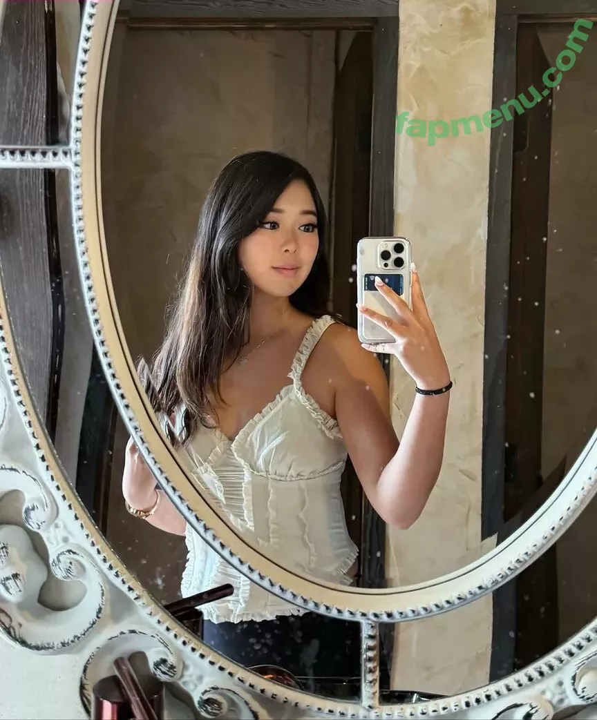ExtraEmily nude photo #0194 (extra.emilay / extraemilyy / extremly_cute)