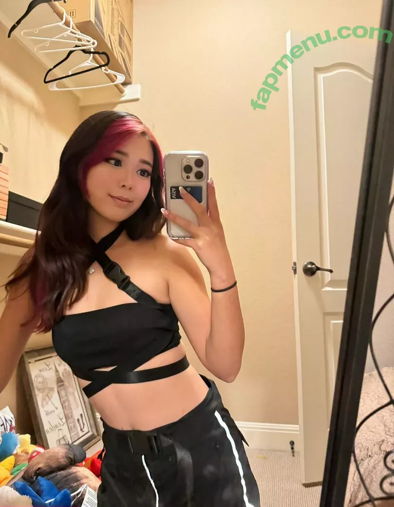 ExtraEmily nude photo #0260 (extra.emilay / extraemilyy / extremly_cute)