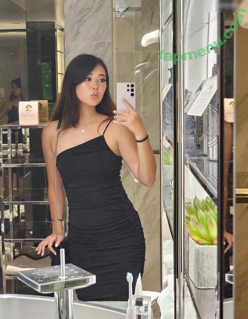 ExtraEmily nude photo #0572 (extra.emilay / extraemilyy / extremly_cute)