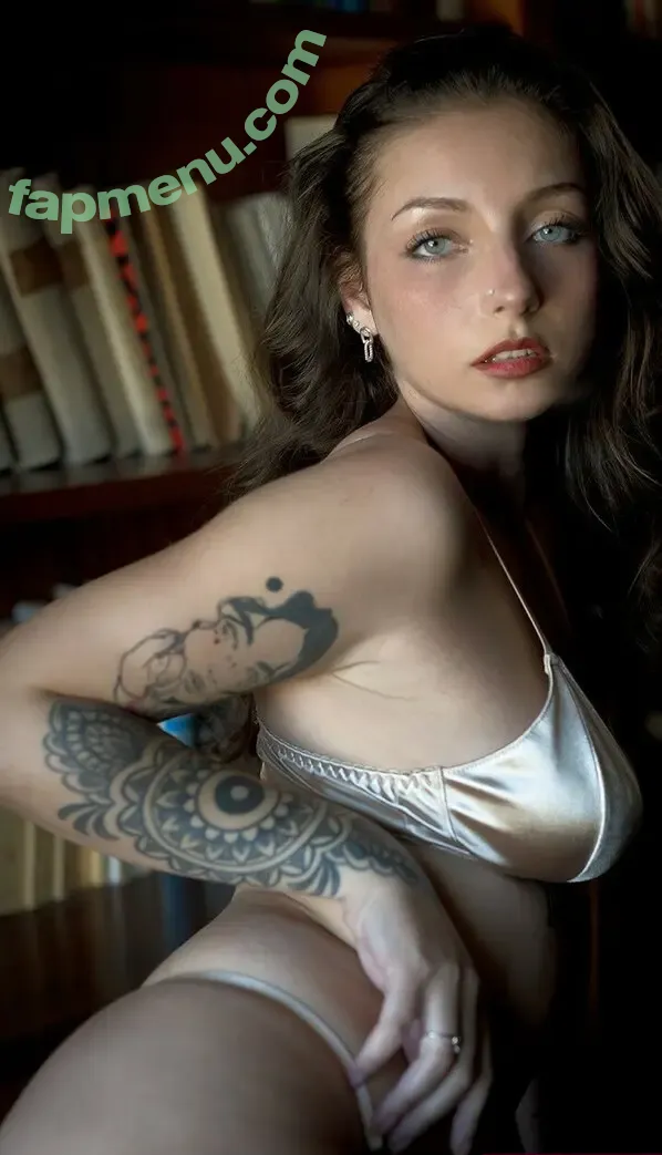 Fabiola Holystone nude photo #0107 (fabiolaholystone)