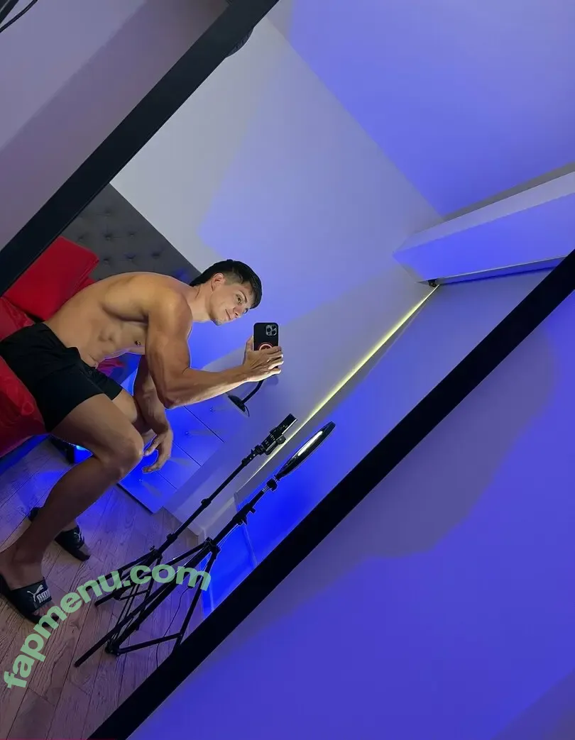 facuvortex nude photo #0025 (facuvortex)