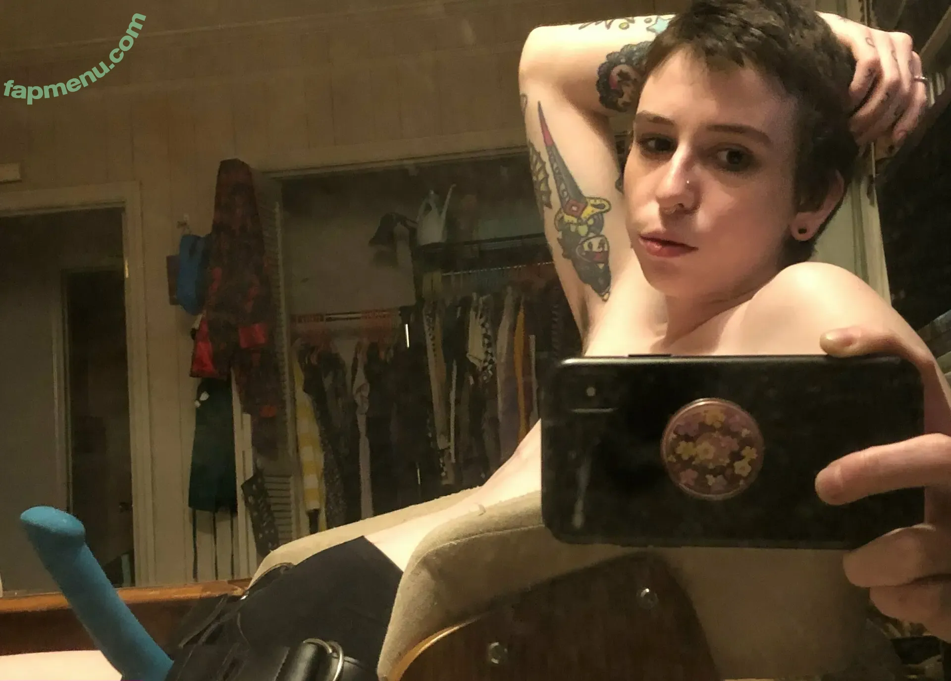 faguettemikah nude photo #0034 (fagu3tt3)