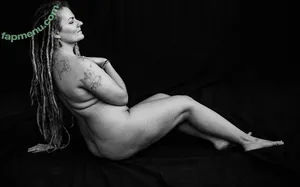  nude photo #0008