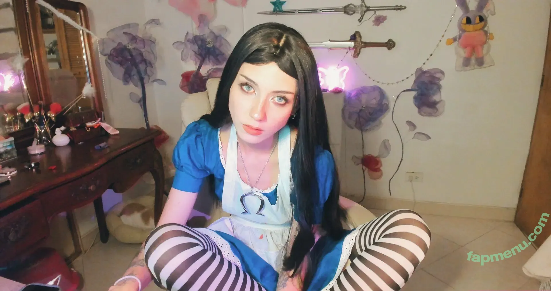 fairyjackie nude photo #0002 (makeupyourmind_bodyart)