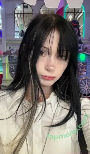  nude photo #0004